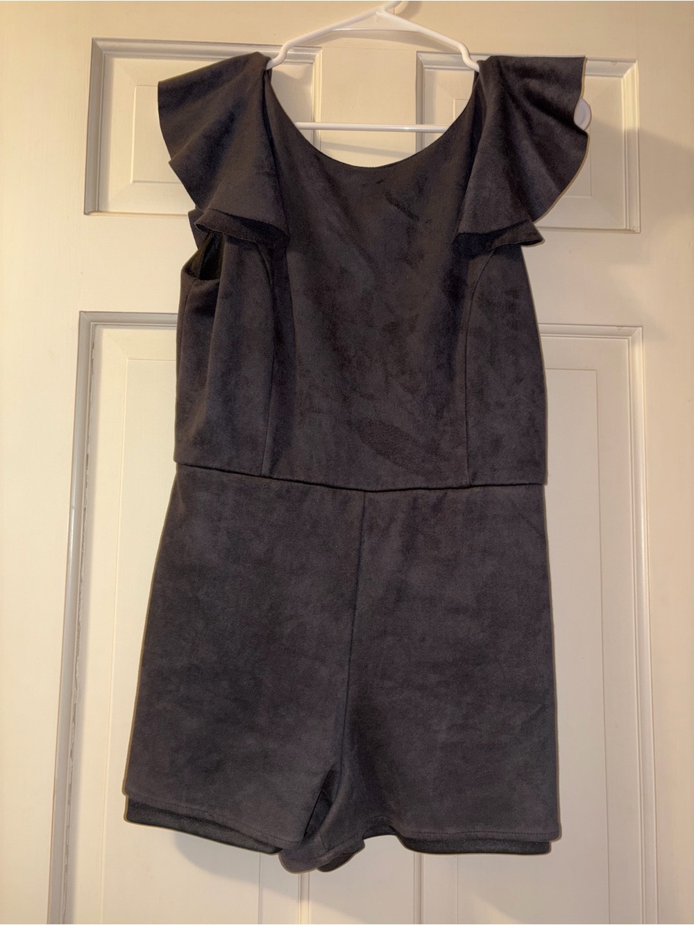 She + Sky Black Flutter-Sleeve Romper